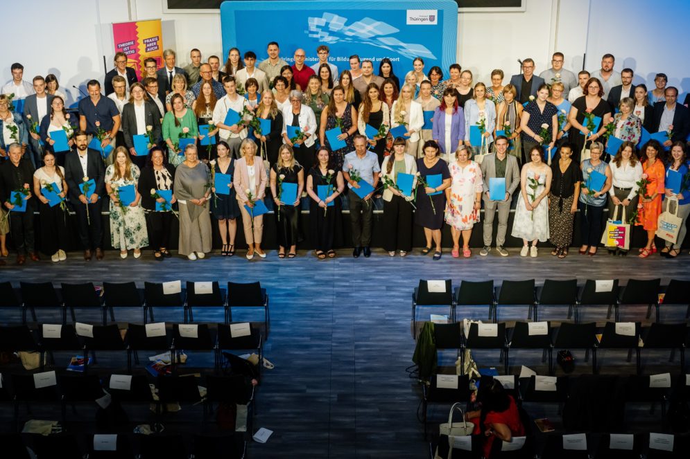 Gruppenbild zum Start des ersten Jahrgangs Duales Studium Regelschullehramt in Thüringen